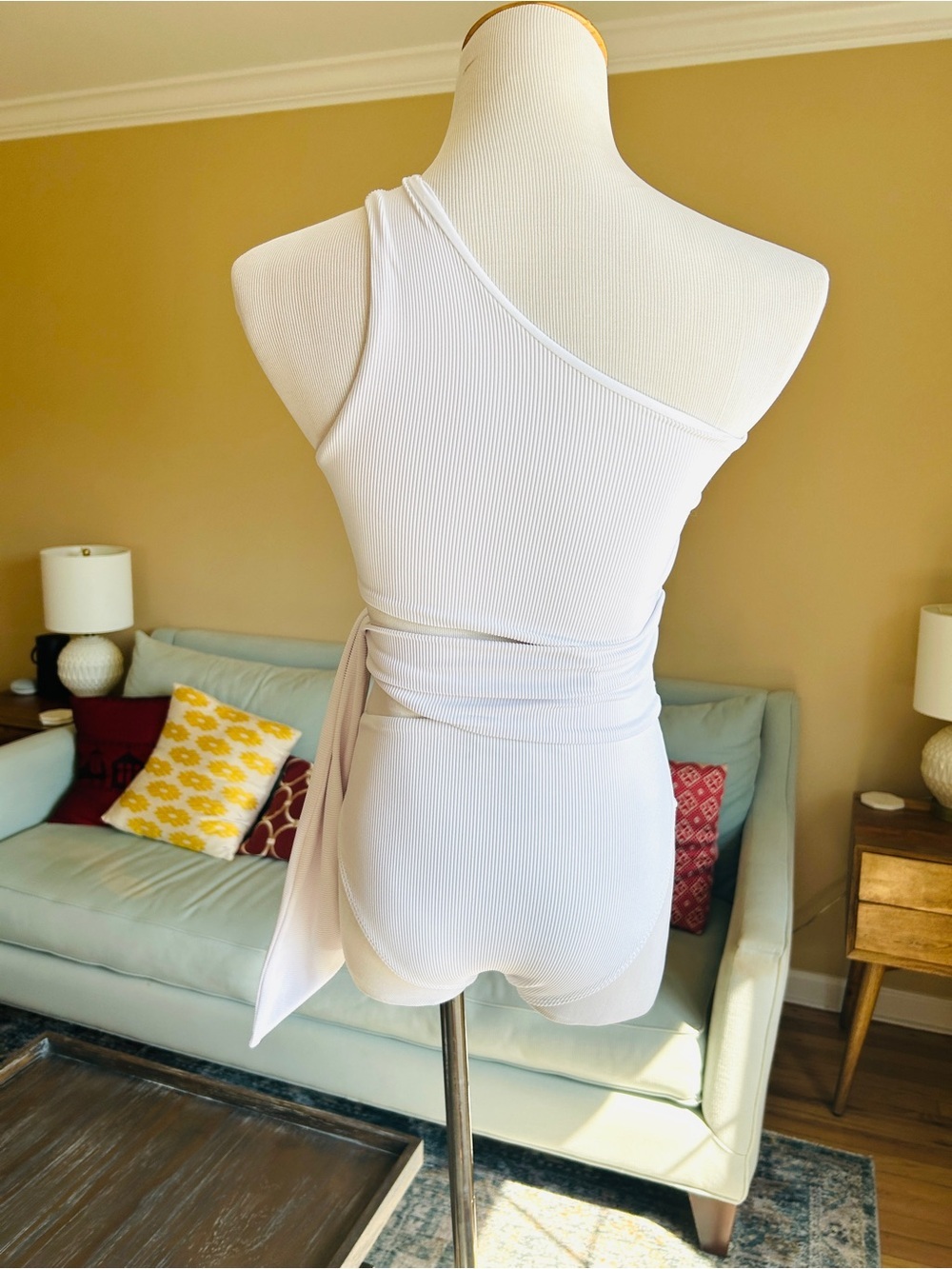 Beach Riot Carlie One-Shoulder White Cutout Tie-Side Swimsuit Small NWOT - Picture 7 of 12